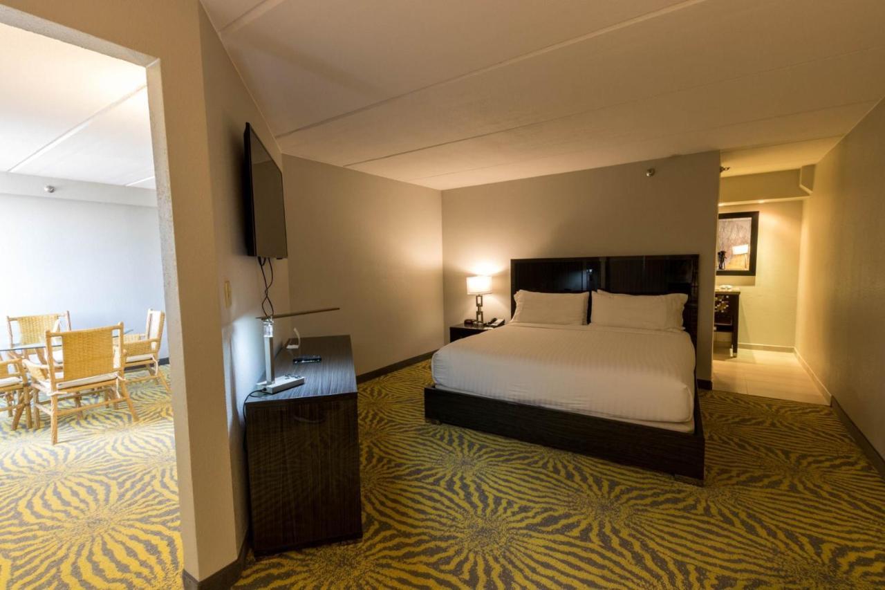 Holiday Inn Dallas-Richardson By Ihg Bagian luar foto