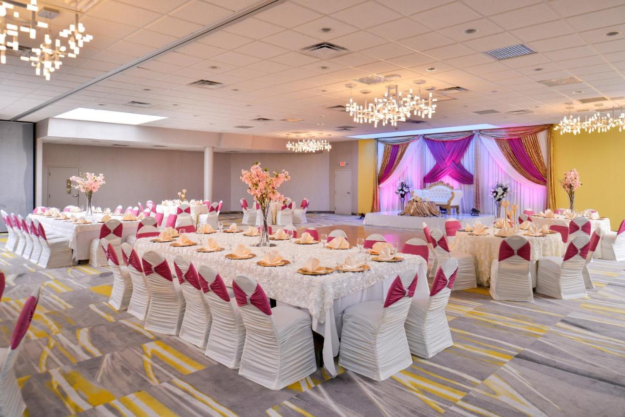 Holiday Inn Dallas-Richardson By Ihg Bagian luar foto