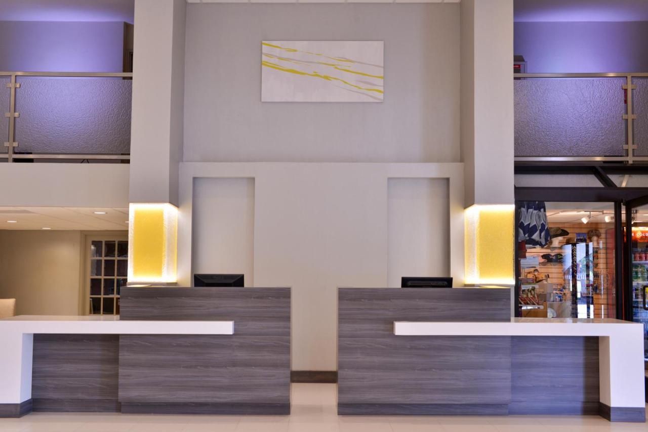 Holiday Inn Dallas-Richardson By Ihg Bagian luar foto