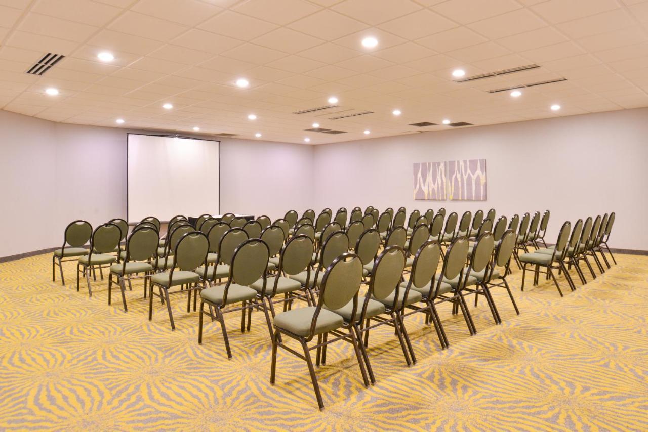 Holiday Inn Dallas-Richardson By Ihg Bagian luar foto